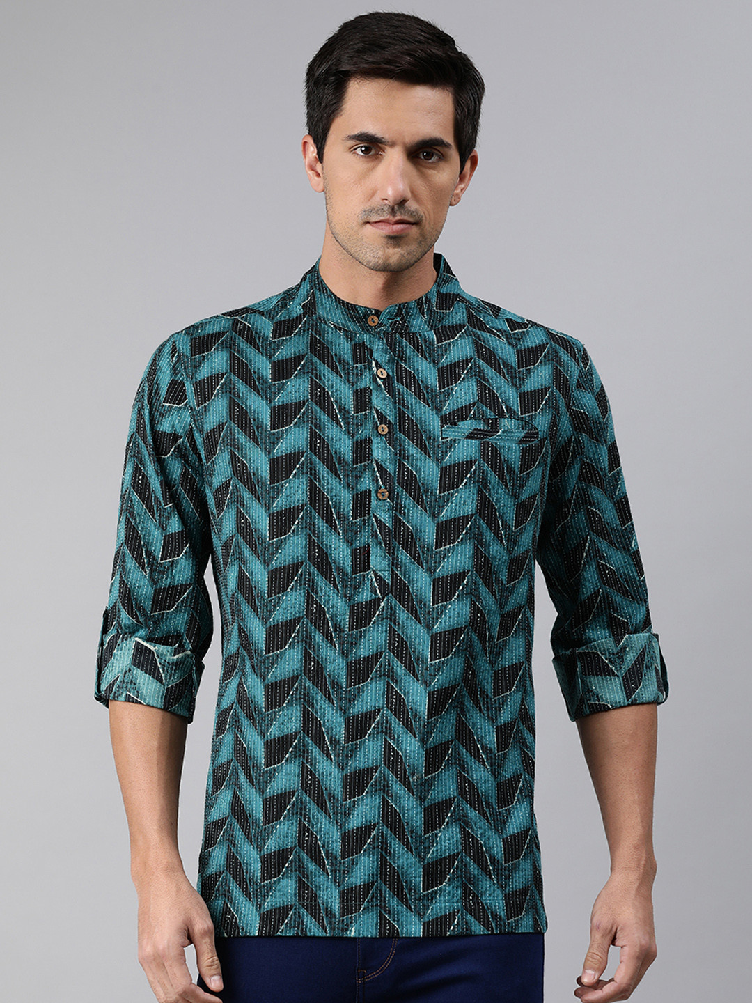 

Janasya Men Teal Green & Black Geometric Print Kantha Work Cotton Kurta