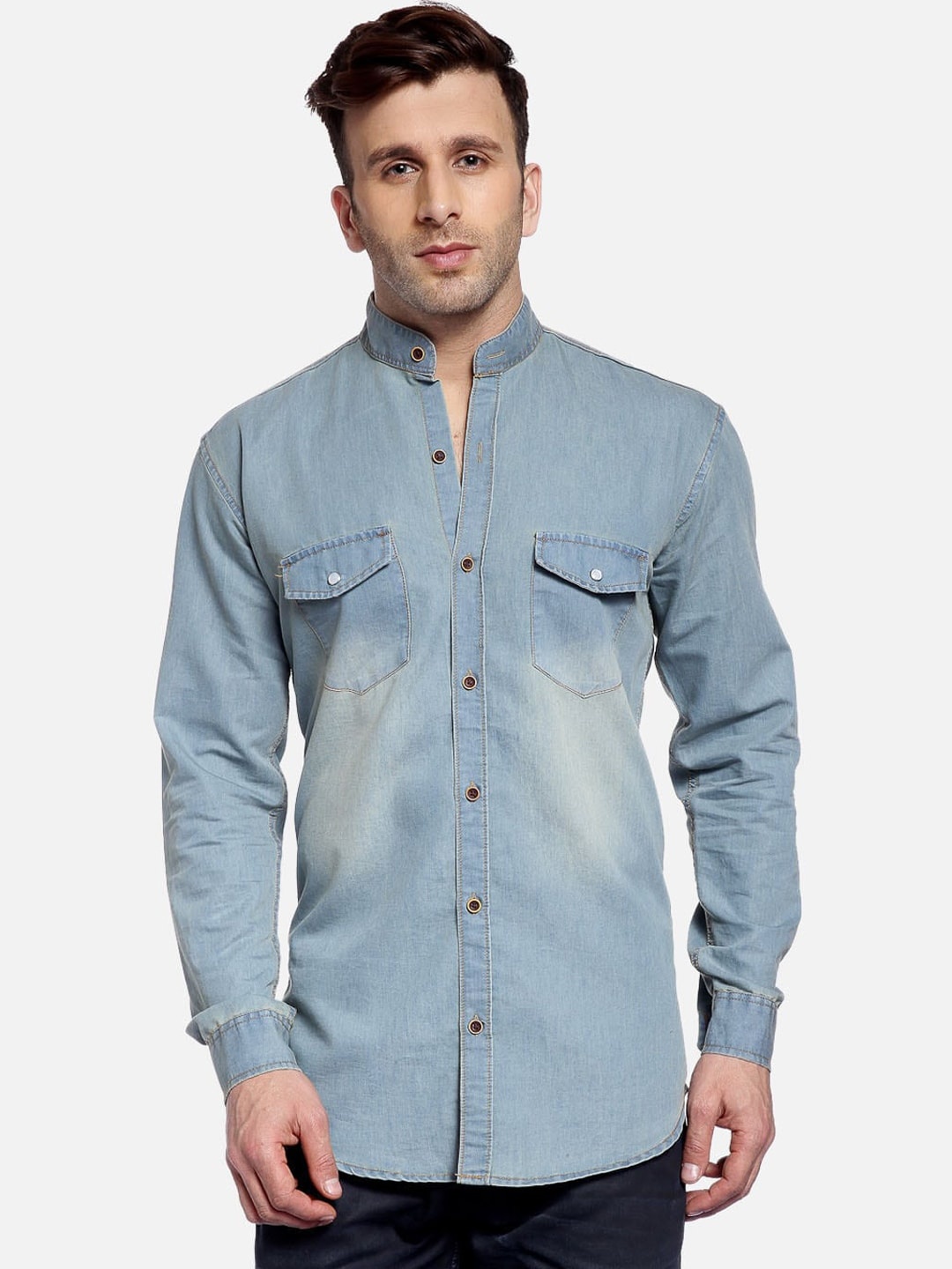 

Hangup Men Blue Regular Fit Solid Casual Shirt