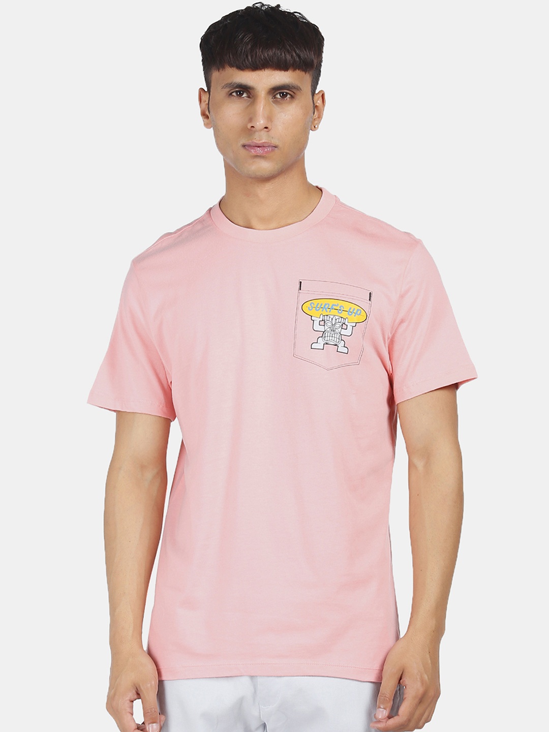 

Aeropostale Men Pink Solid Round Neck T-shirt