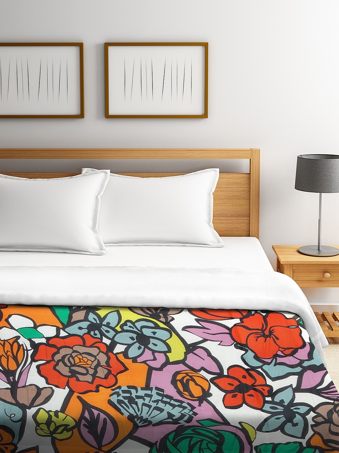 

REME White & Rust Floral AC Room 150 GSM Cotton Double Bed Quilt