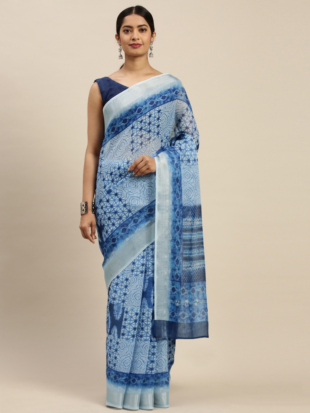 

Saree mall Blue Geometric Patterned Tie & Dye Saree
