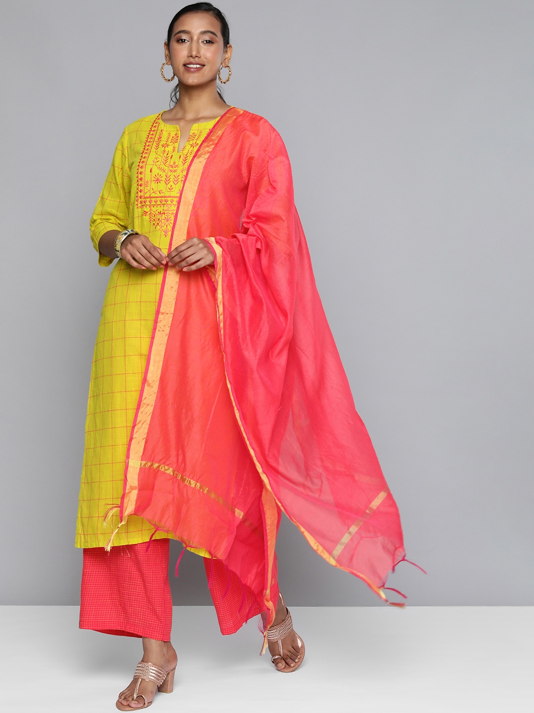 

Vishudh Women Lime Green & Pink Yoke Design Kurta with Palazzos & Dupatta