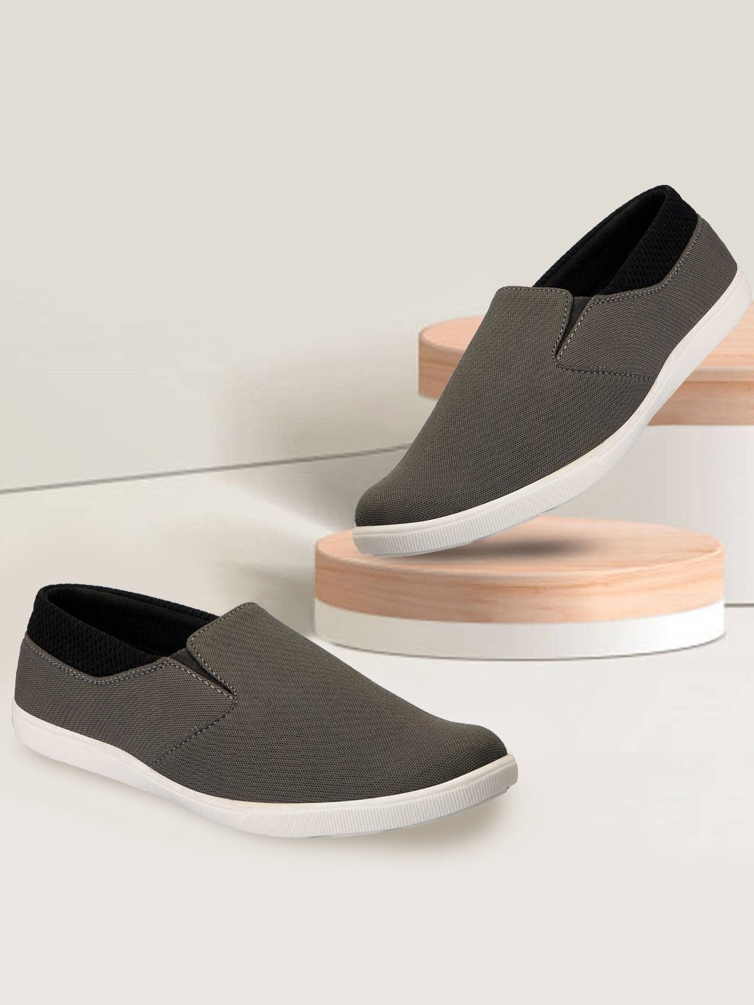 

FAUSTO Men Grey Solid Lightweight Slip-On Sneakers