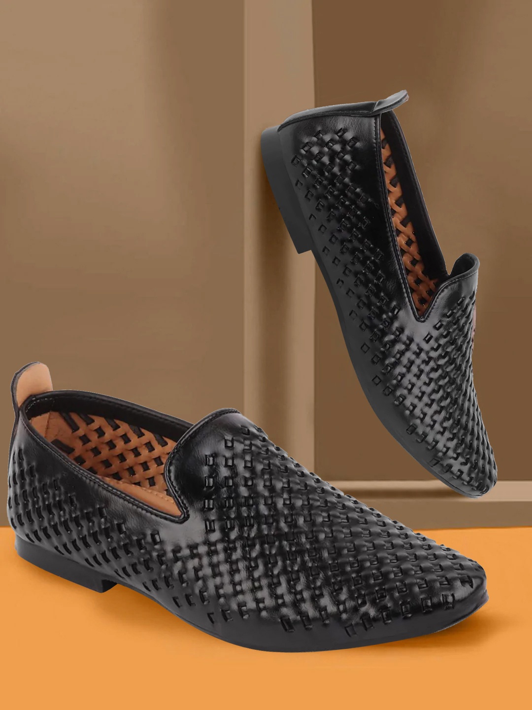

FAUSTO Men Black Woven Design Lightweight Mojaris