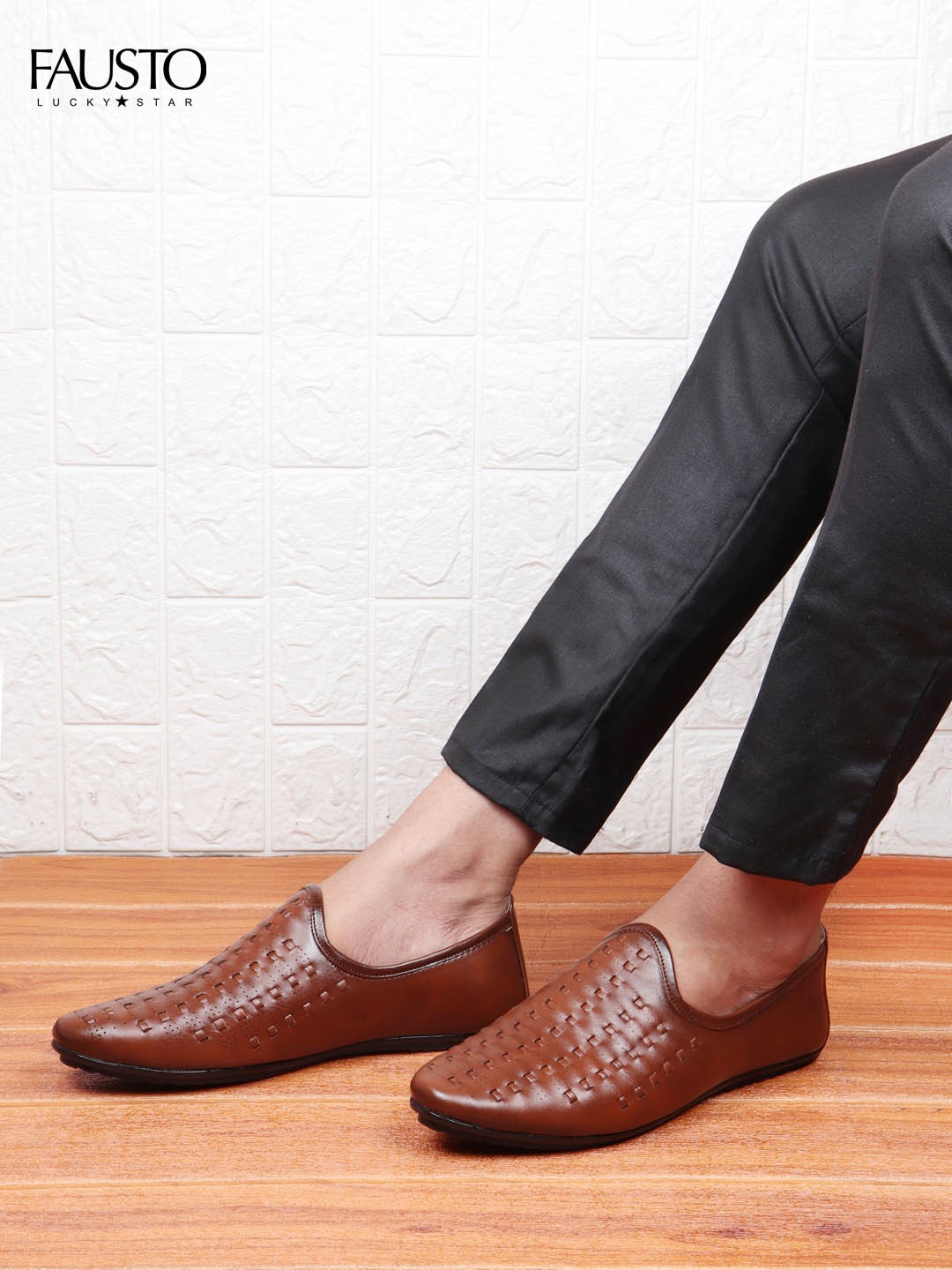 

FAUSTO Men Woven Design Mojaris, Tan