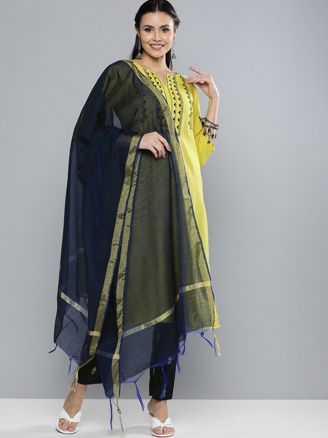 

Vishudh Women Lime Green & Navy Blue Printed Kurta with Trousers & Dupatta