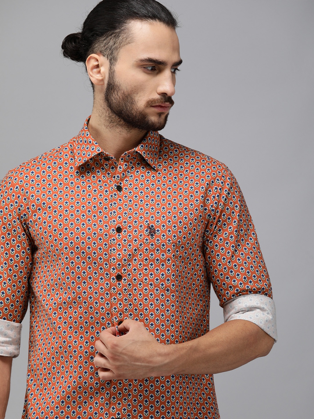 

U.S. Polo Assn. Men Orange & Navy Blue Tailored Fit Printed Casual Shirt