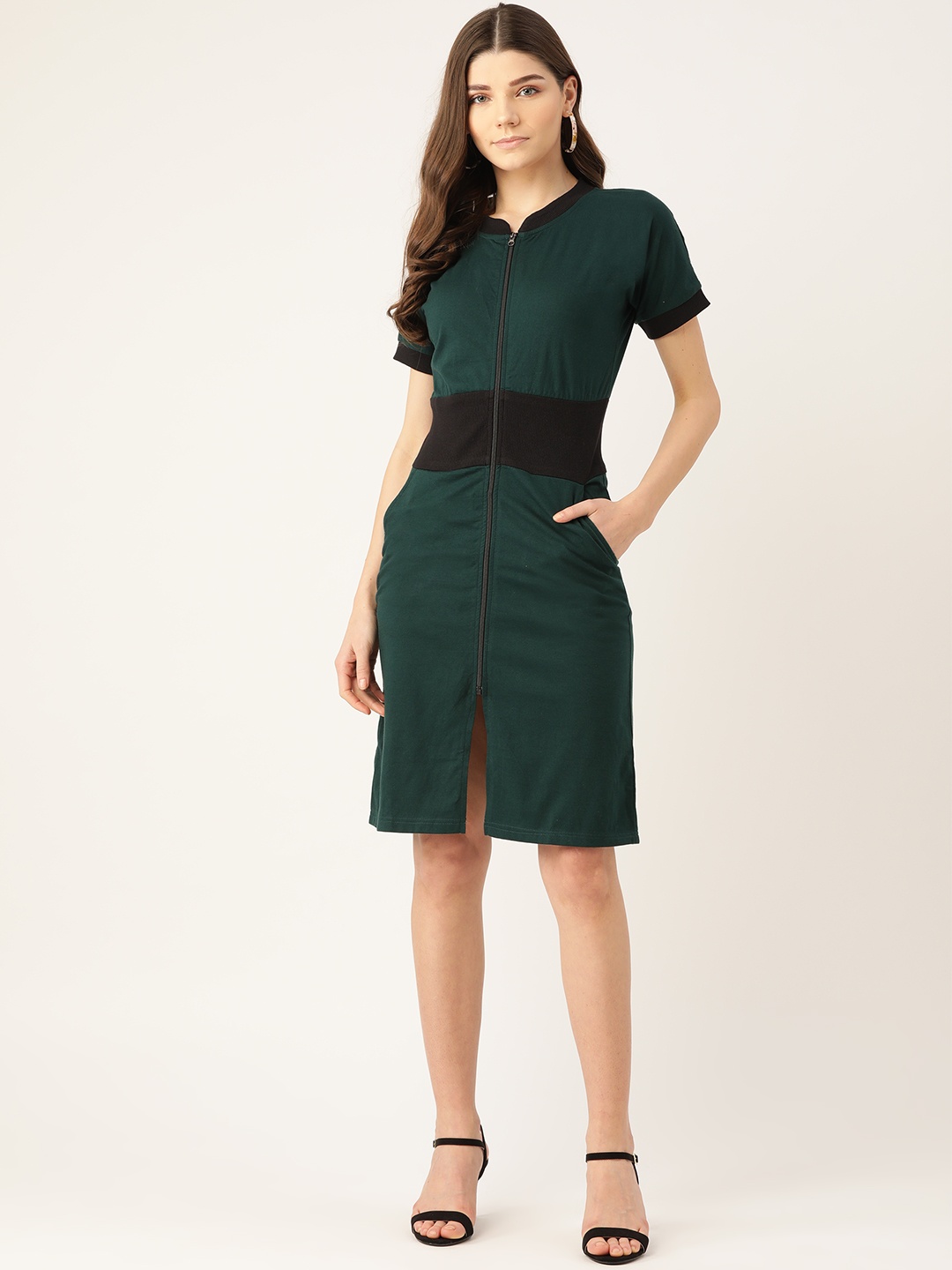 

Alsace Lorraine Paris Women Green Colourblocked Sheath Dress
