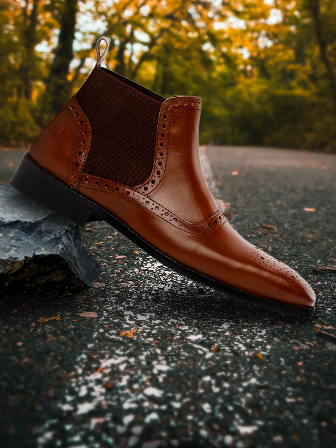 

Wrogn Men Brown Solid Leather Flat Boots