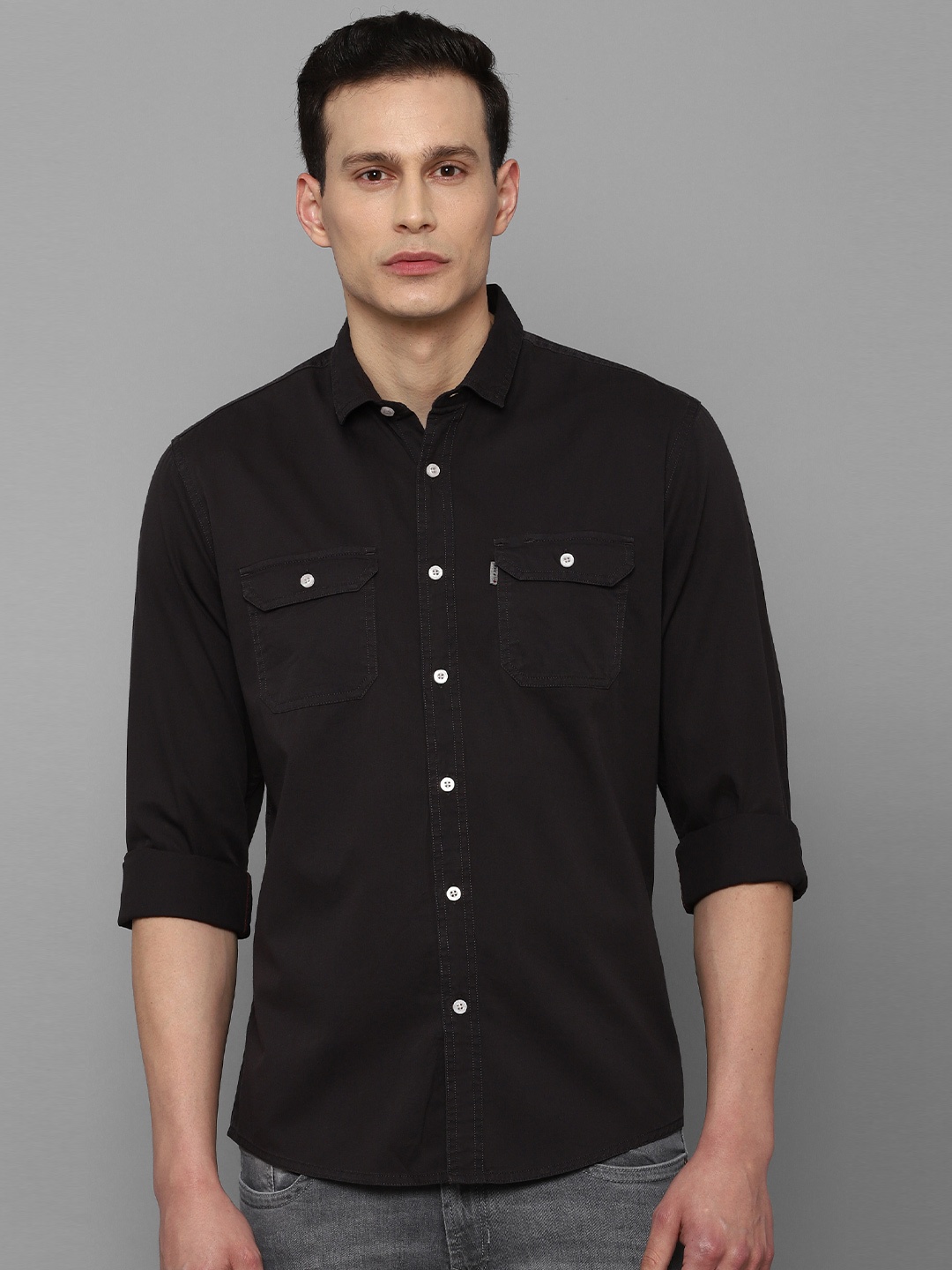 

Louis Philippe Jeans Men Black Solid Slim Fit Casual Shirt