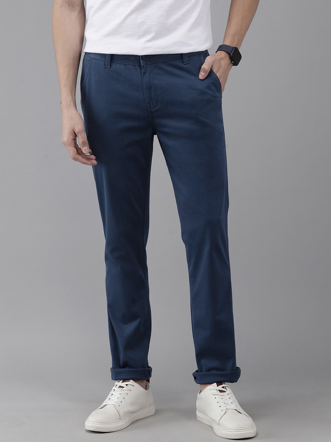 

Pepe Jeans Men Navy Blue Solid Mid-Rise Regular Trousers