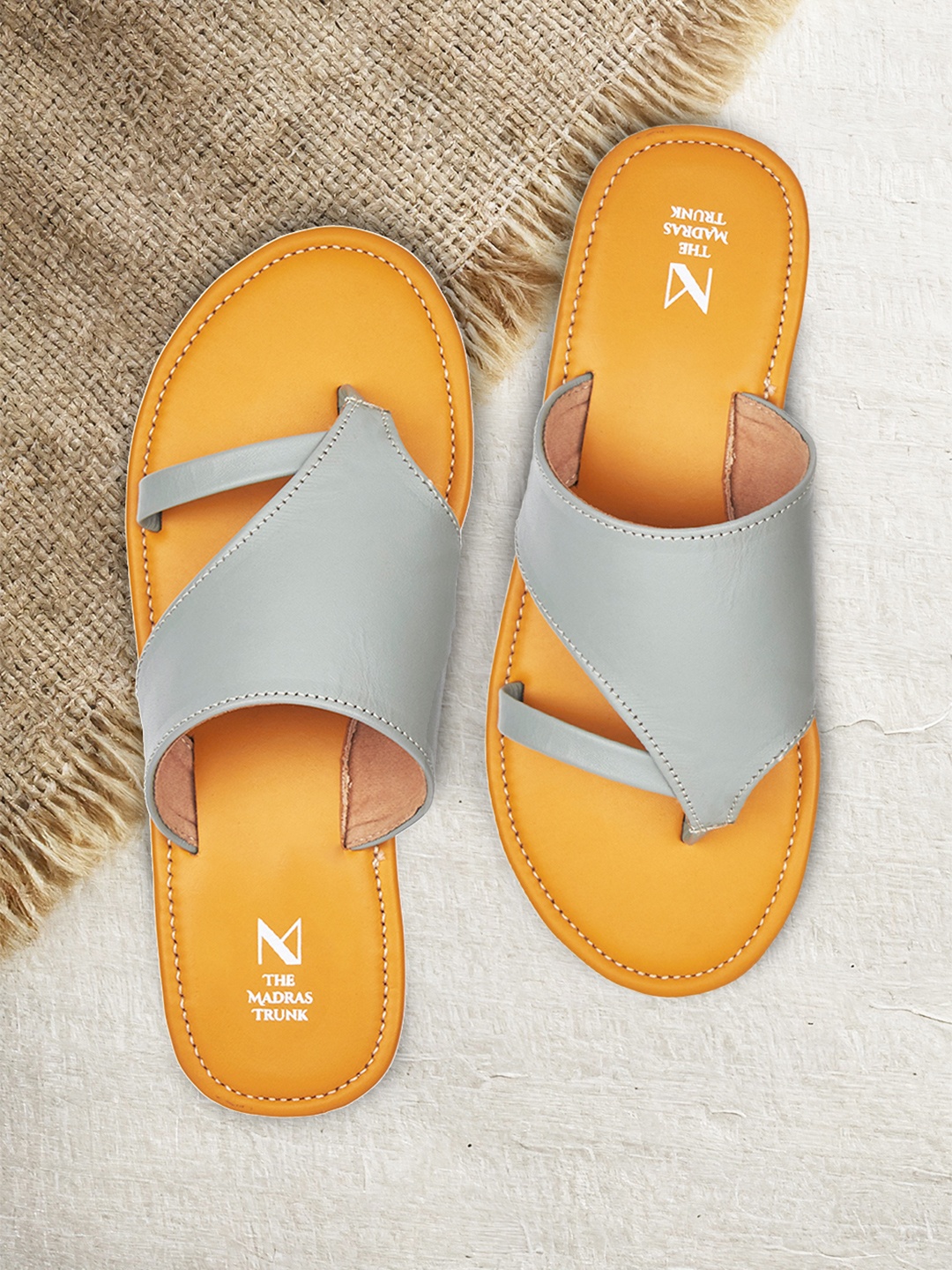 

THE MADRAS TRUNK Women Yellow Colourblocked Leather T-Strap Flats