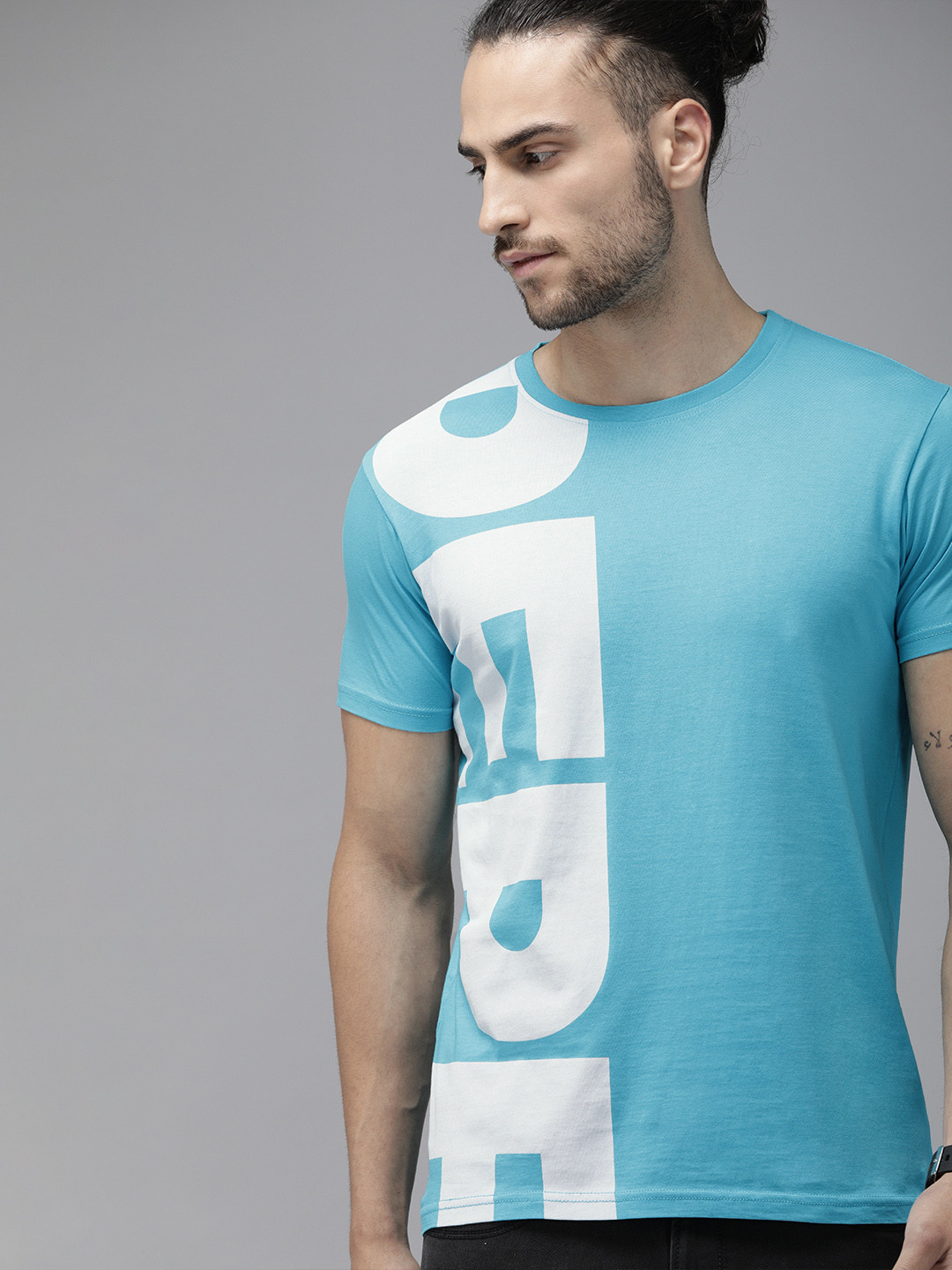 

Pepe Jeans Men Blue White Pure Cotton Brand Logo Print Round Neck Pure Cotton T-shirt