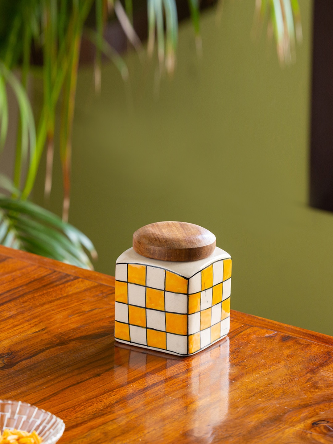 

ExclusiveLane Yellow & White Multi-Purpose Ceramic Ceramic Kitchen Storage Jar