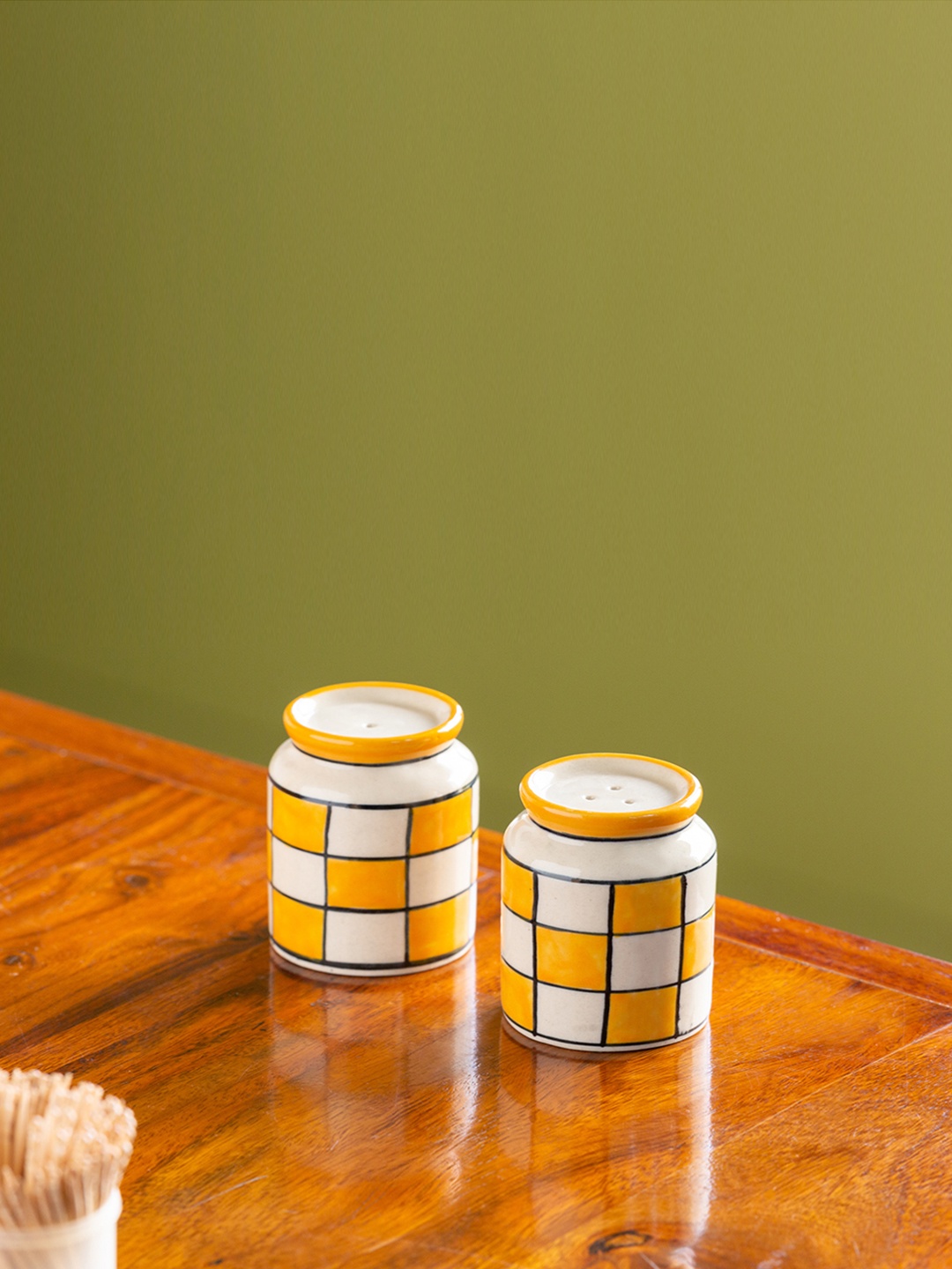 

ExclusiveLane Set Of 2 Yellow & White Hand-Painted Ceramic Salt & Pepper Shakers