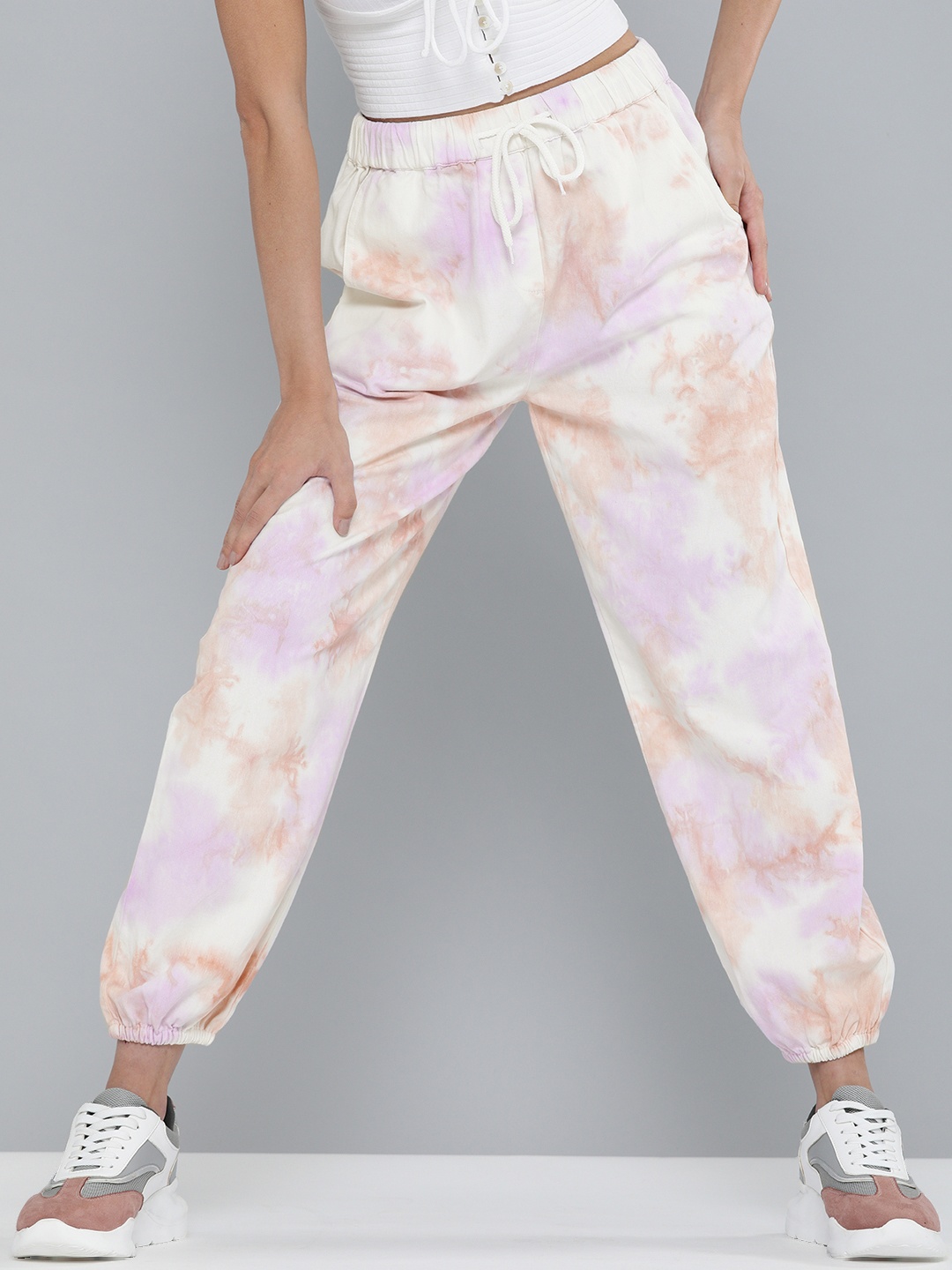 

SASSAFRAS Women Peach-Coloured & Purple Pure Cotton Dyed Joggers