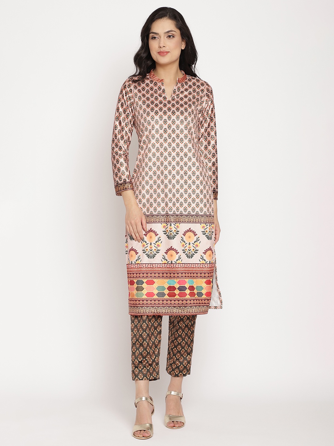 

Ahalyaa Women Cream-Coloured & Black Printed Velvet Kurta with Trousers