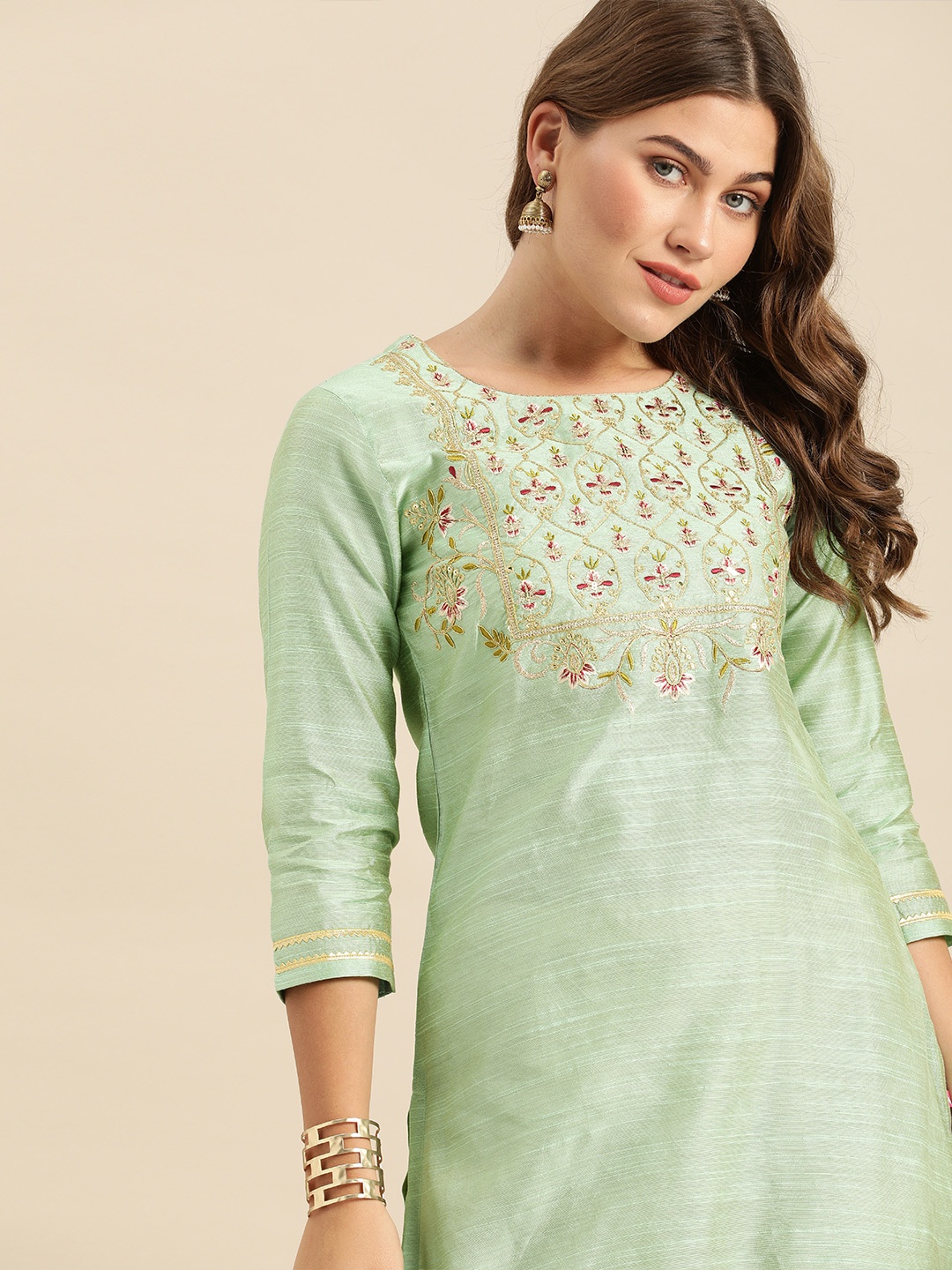 

Varanga Women Sea Green Floral Embroidered Kurta