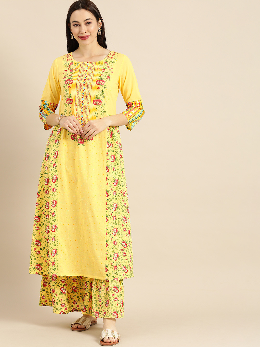

Varanga Women Mustard & Pink Printed Kurta with Palazzos