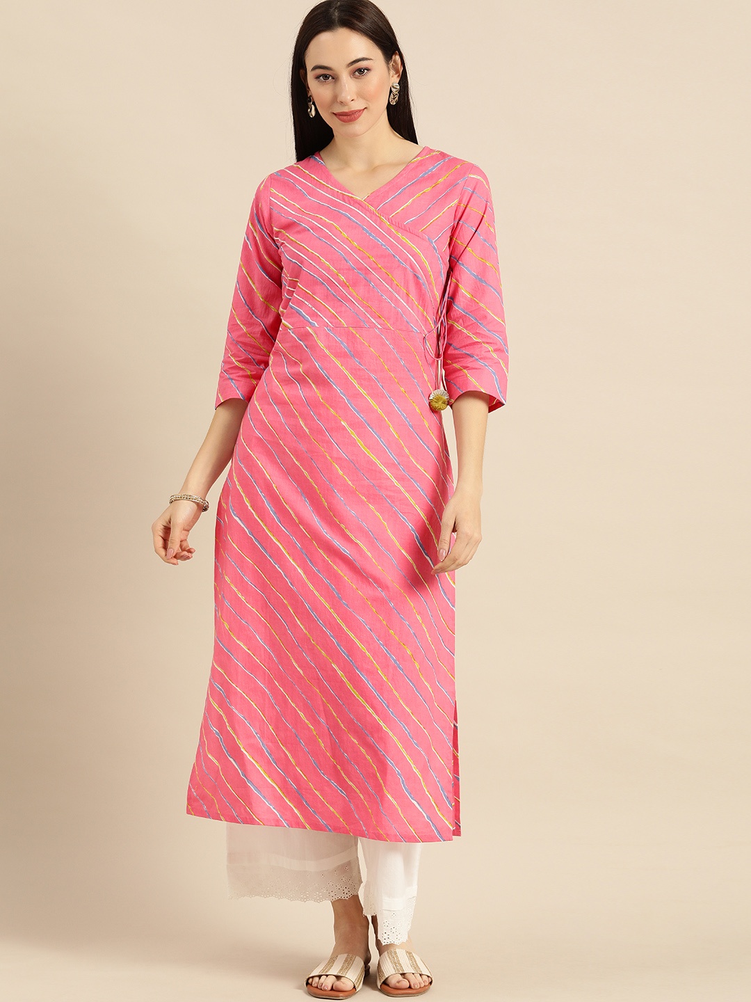 

Varanga Women Pink & Blue Leheriya Printed Kurta