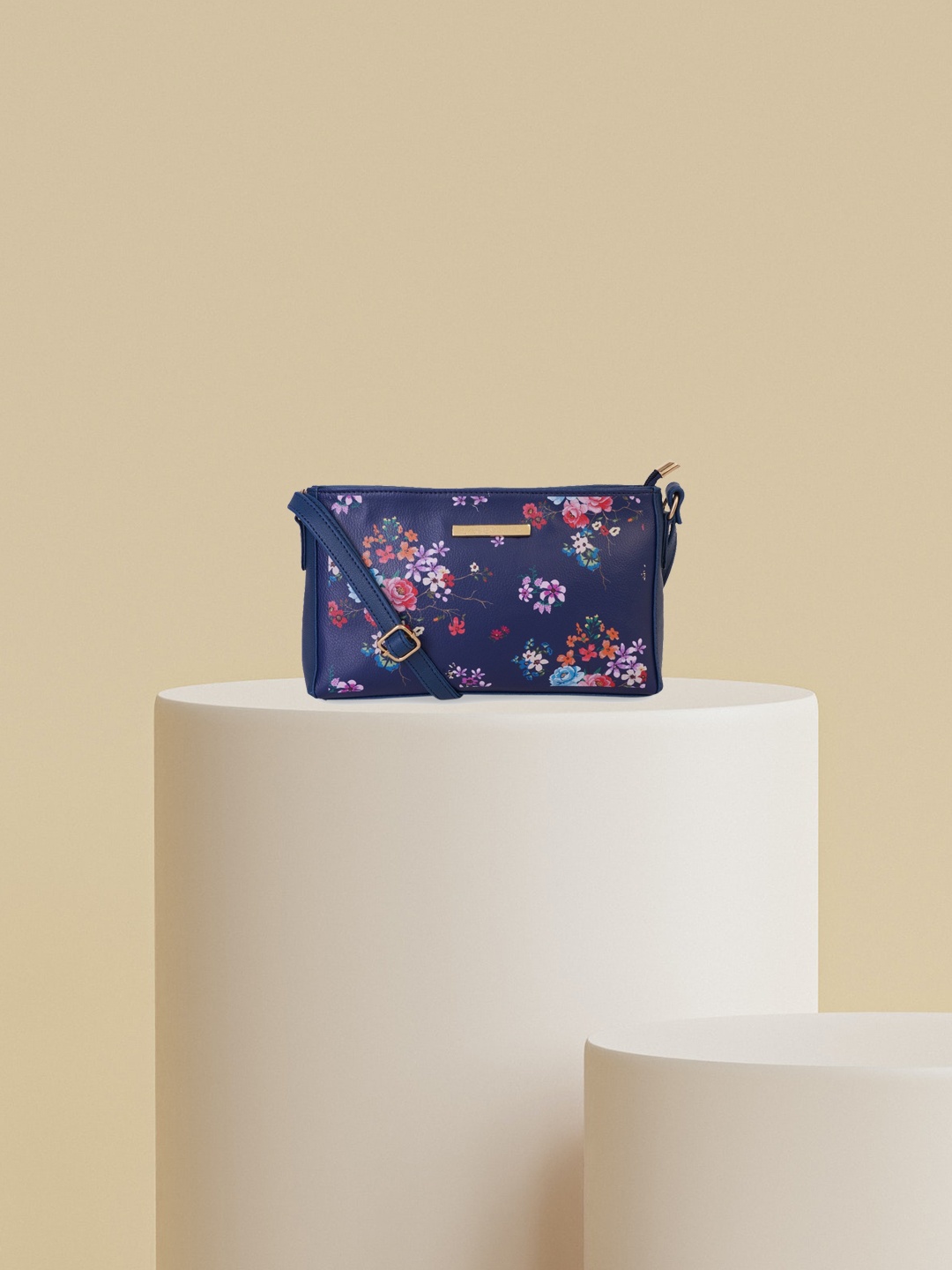 

Lapis O Lupo Blue Printed Sling Bag