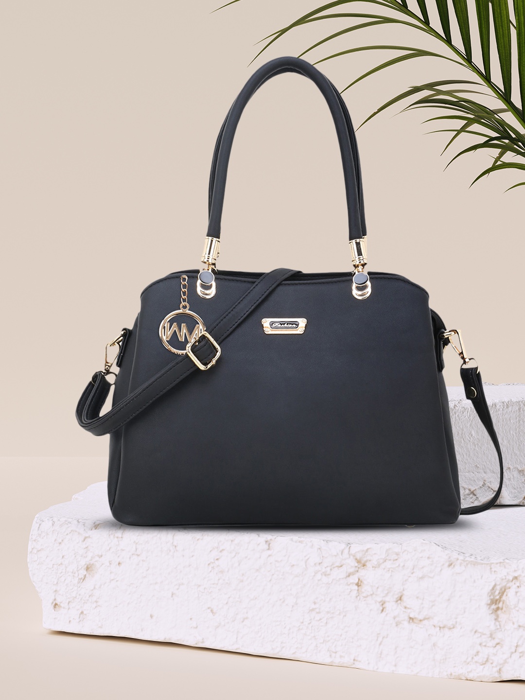 

WOMEN MARKS Black Solid Handheld Bag