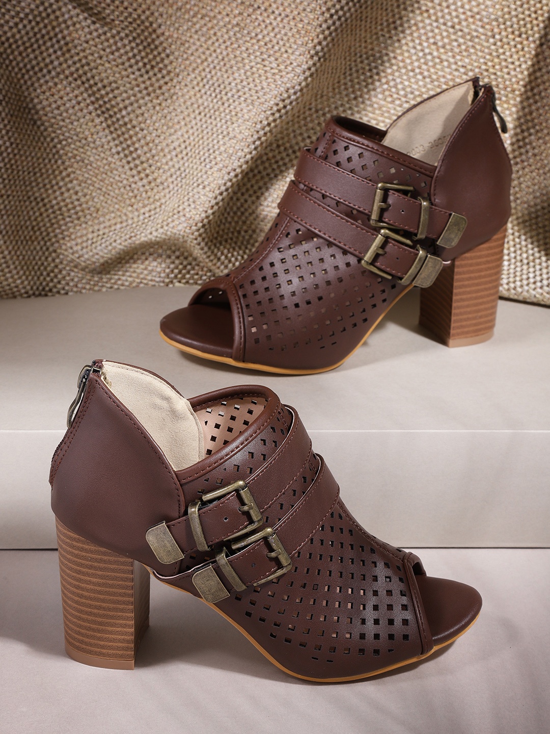 

The Roadster Lifestyle Co Women Coffee Brown Laser Cuts Peep Toes with Buckle Detail