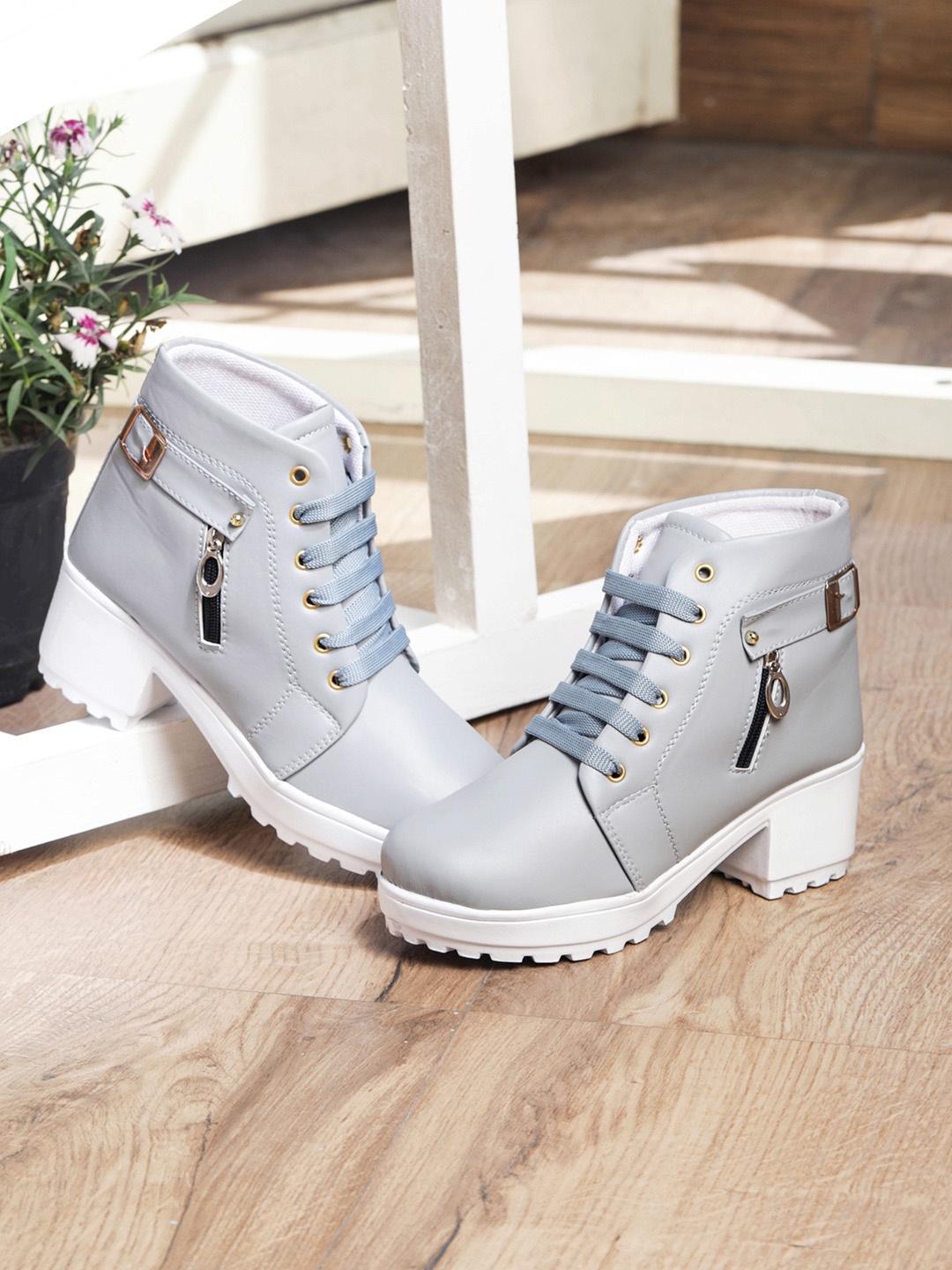 

LONDON STEPS Women Grey Solid Heeled Boots