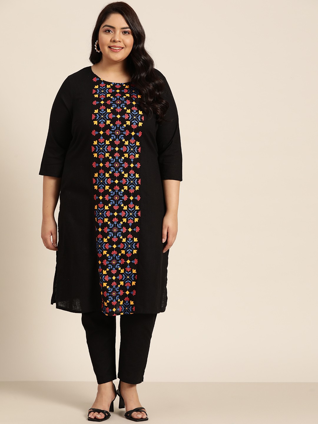

Sztori Women Plus Size Black Ethnic Motifs Printed Pure Cotton Kurta with Trousers