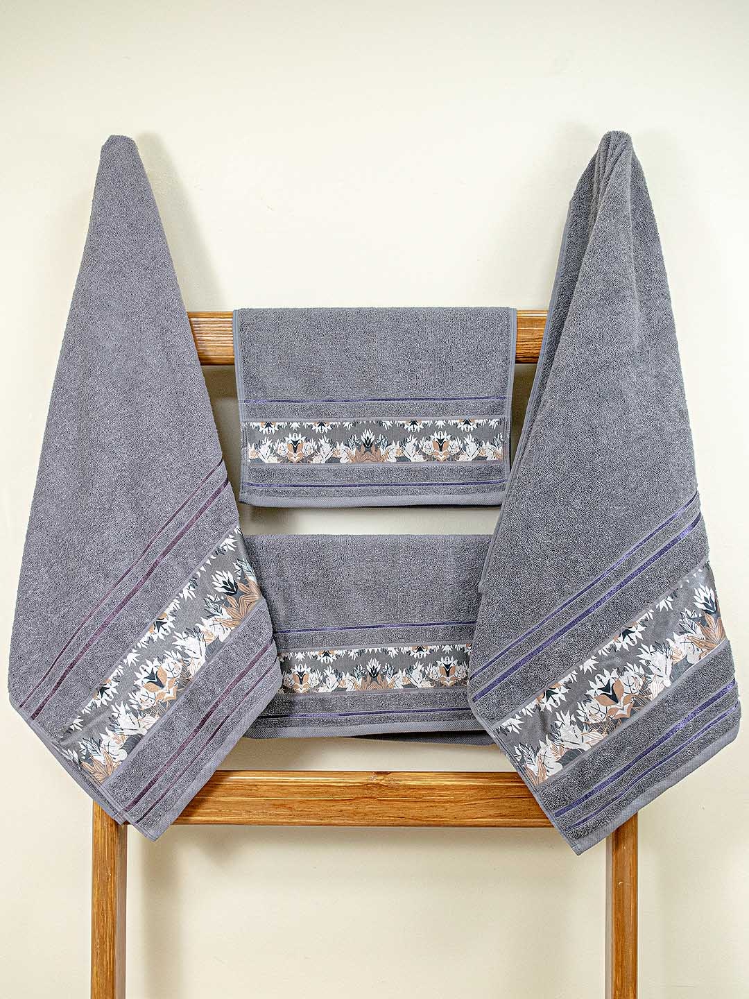 

RANGOLI Set Of 4 Grey & Blue Floral Printed 450 GSM Towel Set