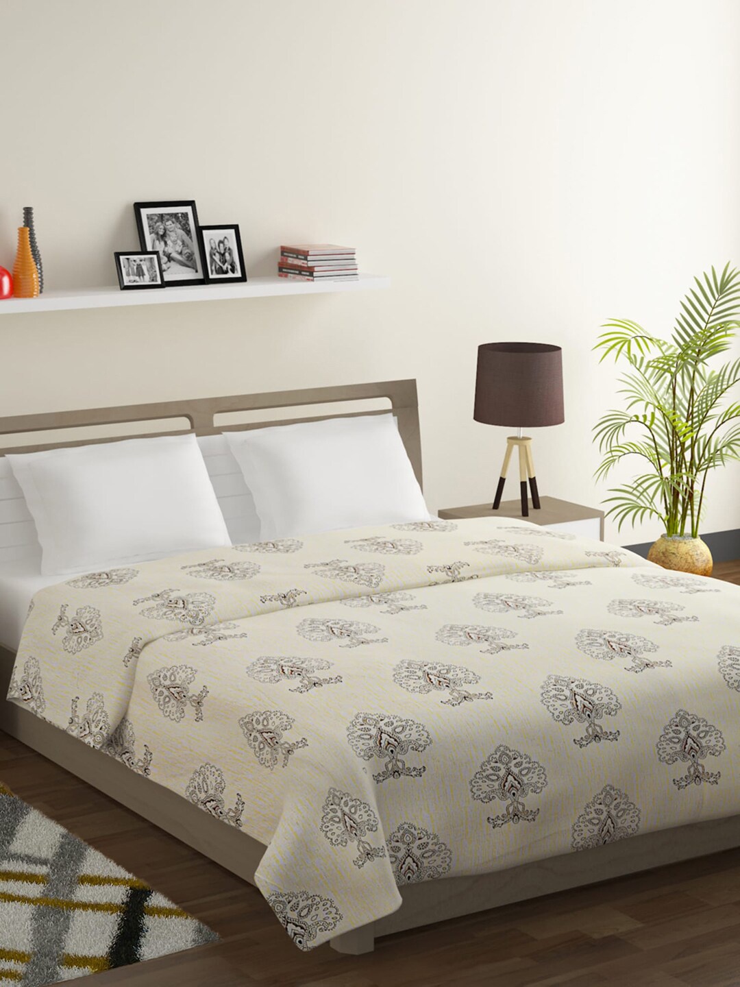 

SWAYAM Yellow & White Ethnic Motifs Mild Winter 150 GSM Double Bed Comforter