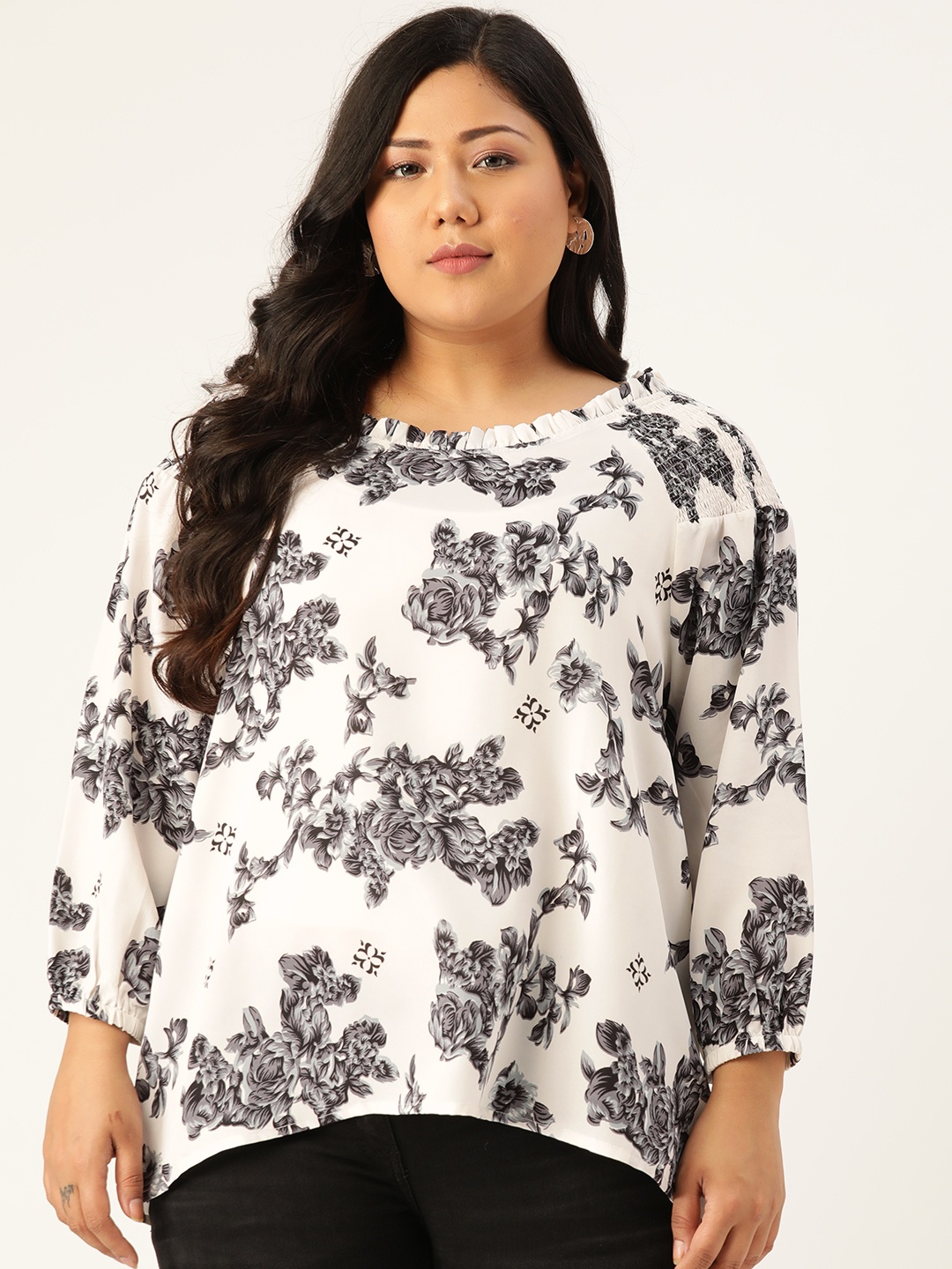 

Rute Plus Size Off White & Grey Floral Printed Puff Sleeves Smocked Crepe Top