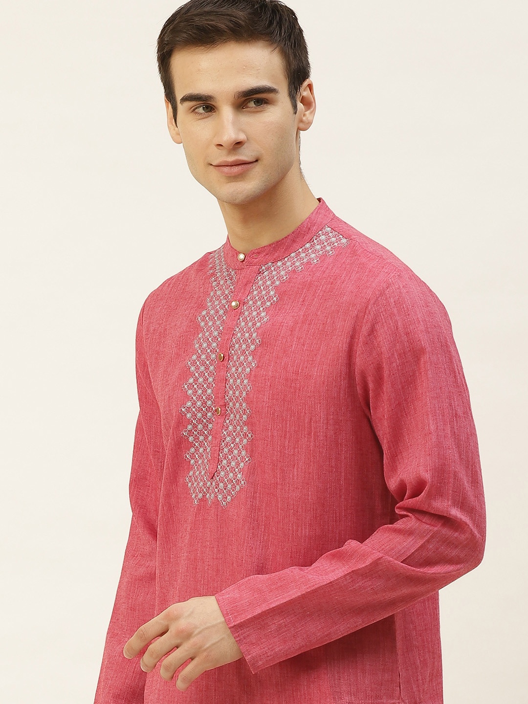 

House of Pataudi Men Red Geometric Embroidered Kurta