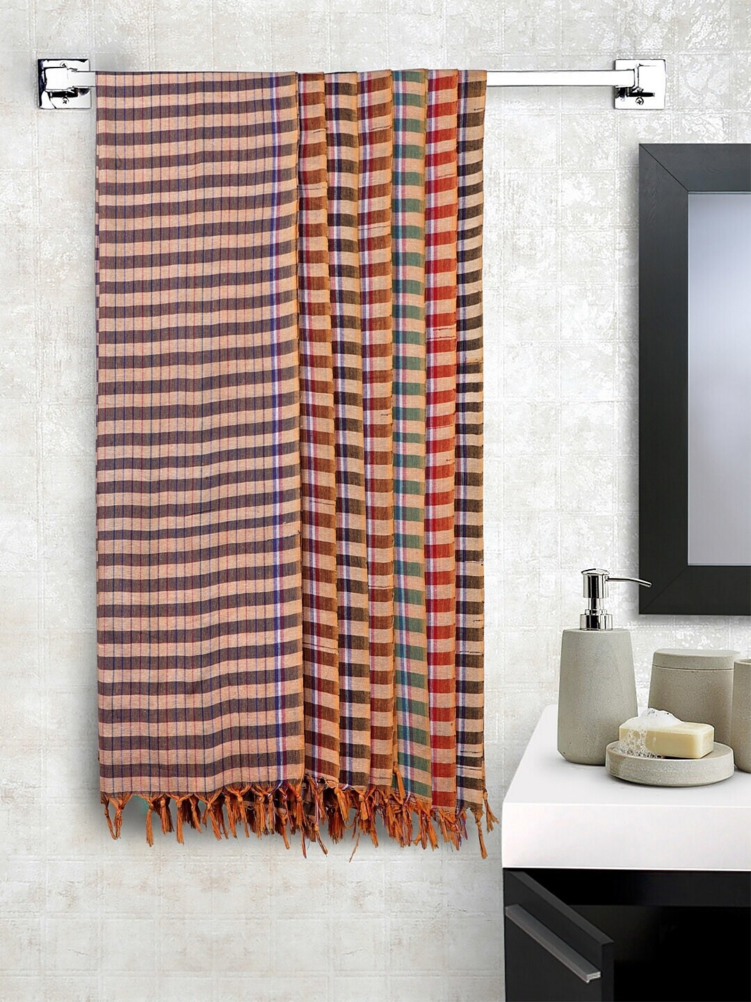 

KLOTTHE Unisex Set Of 7 Assorted 160 GSM Bath Towels