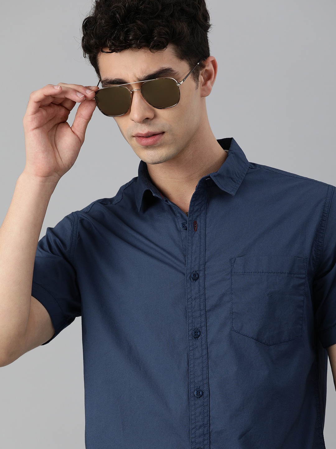 

Roadster Men Navy Blue Casual Shirt