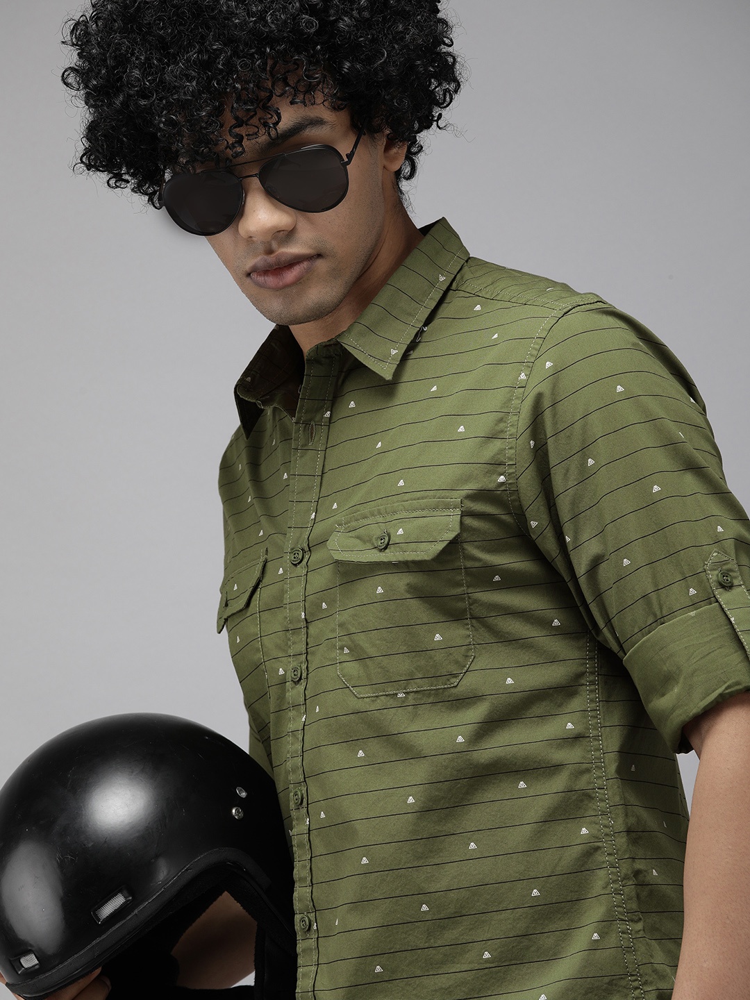 

The Roadster Lifestyle Co Men Olive Green Striped Casual Shirt