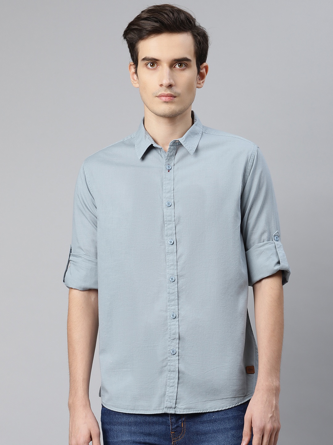 

The Roadster Lifestyle Co Men Blue Regular Fit Pure Cotton Solid Casual Shirt