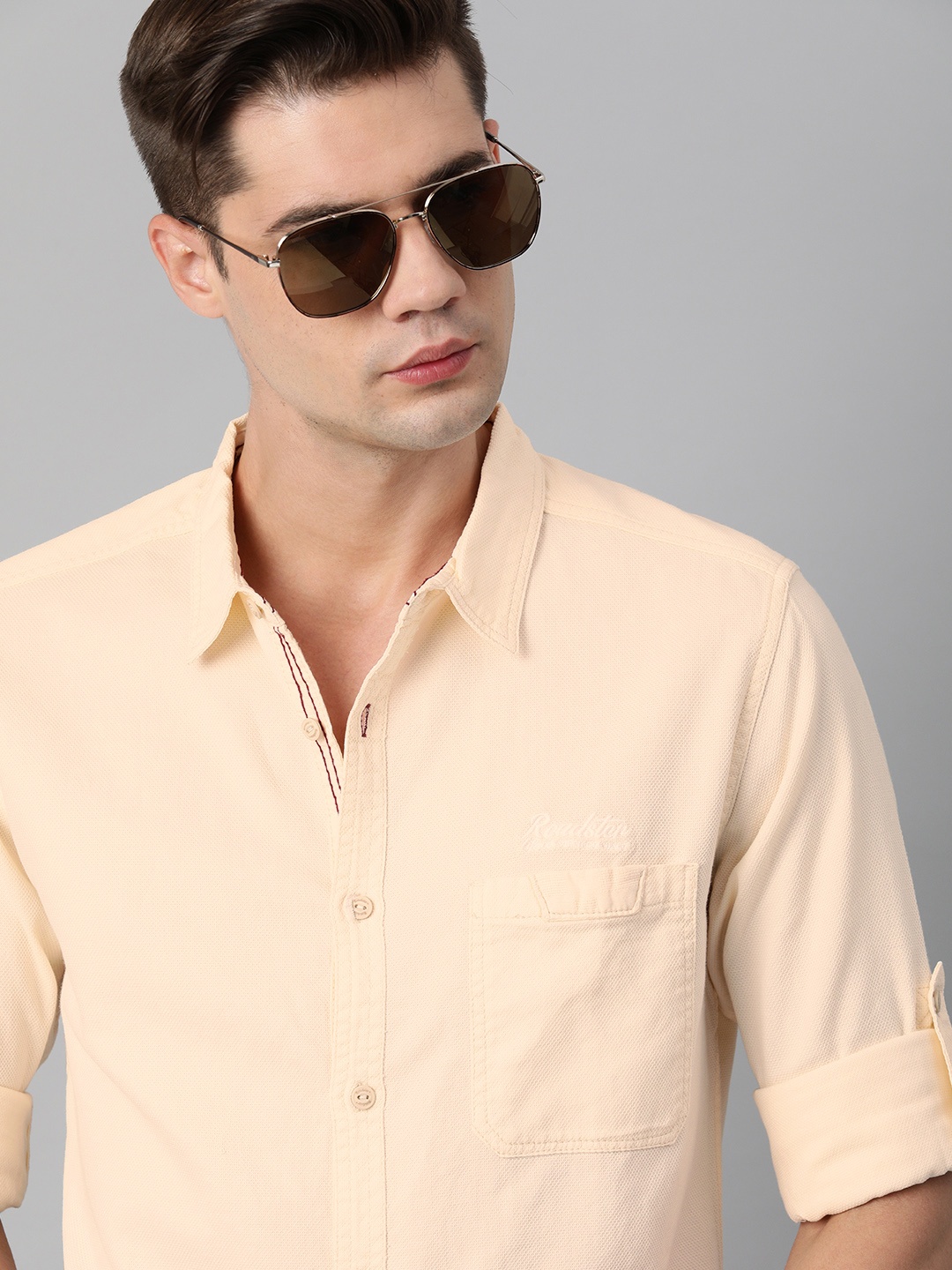 

The Roadster Lifestyle Co Men Cream Coloured Pure Cotton Pockets Casual Shirt