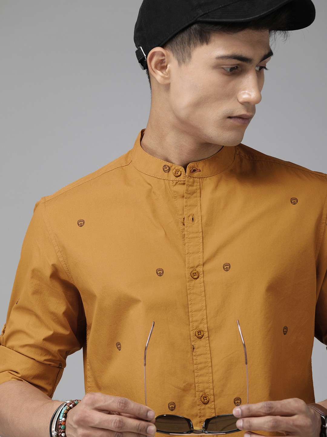 

The Roadster Lifestyle Co Men Mustard Yellow and Brown Regular Fit Printed Casual Shirt
