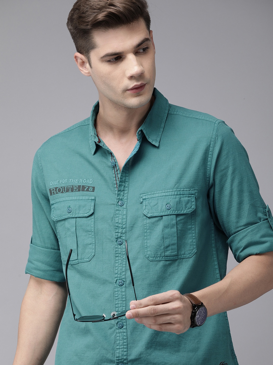 

The Roadster Lifestyle Co Men Sea Green Cotton Casual Shirt