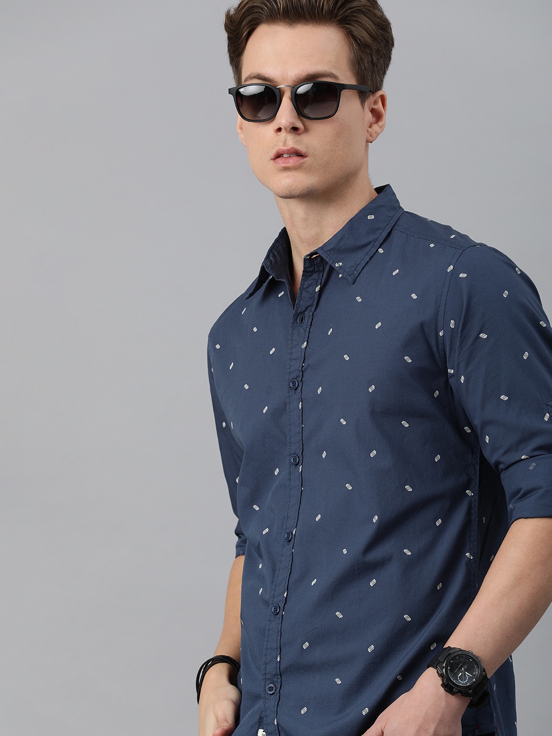 

The Roadster Lifestyle Co Men Navy Blue Printed Casual Shirt