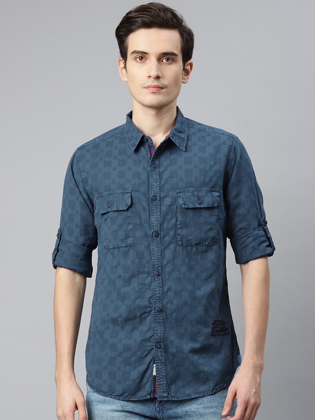 

The Roadster Lifestyle Co Men Navy Blue Regular Fit Pure Cotton Woven Design Casual Shirt