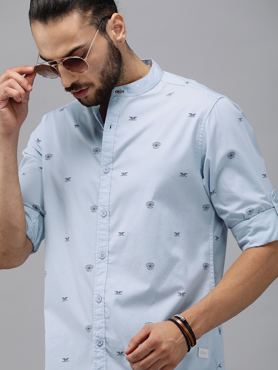 

The Roadster Lifestyle Co Men Blue Regular Fit Printed Pure Cotton Sustainable Casual Shirt