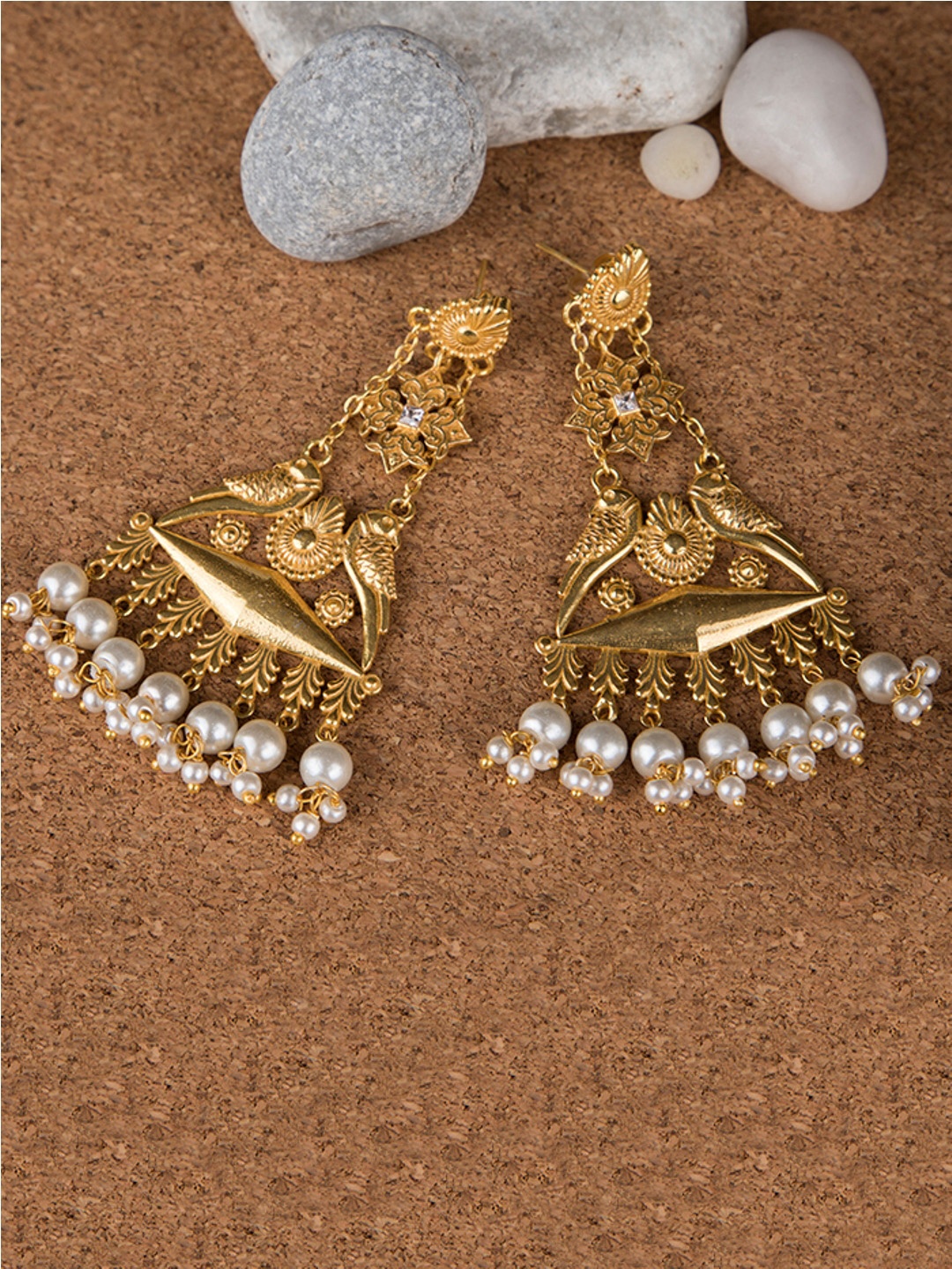 

Queen Be Gold-Toned Contemporary Drop Earrings