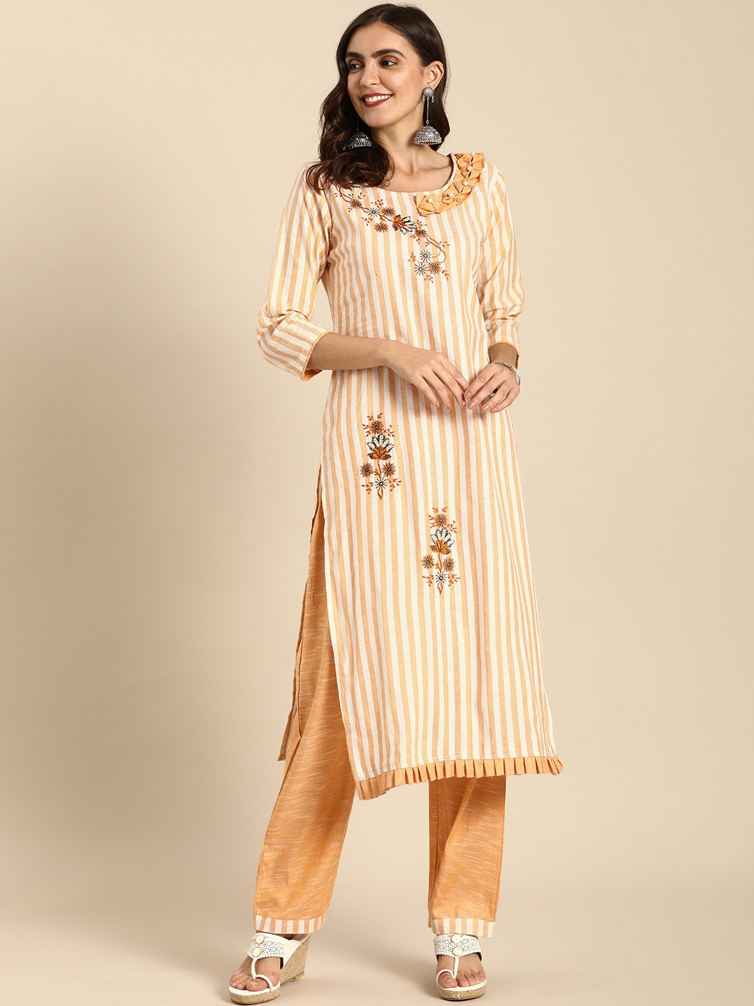 

Rajnandini Women White Embroidered Regular Thread Work Pure Cotton Kurta with Trousers