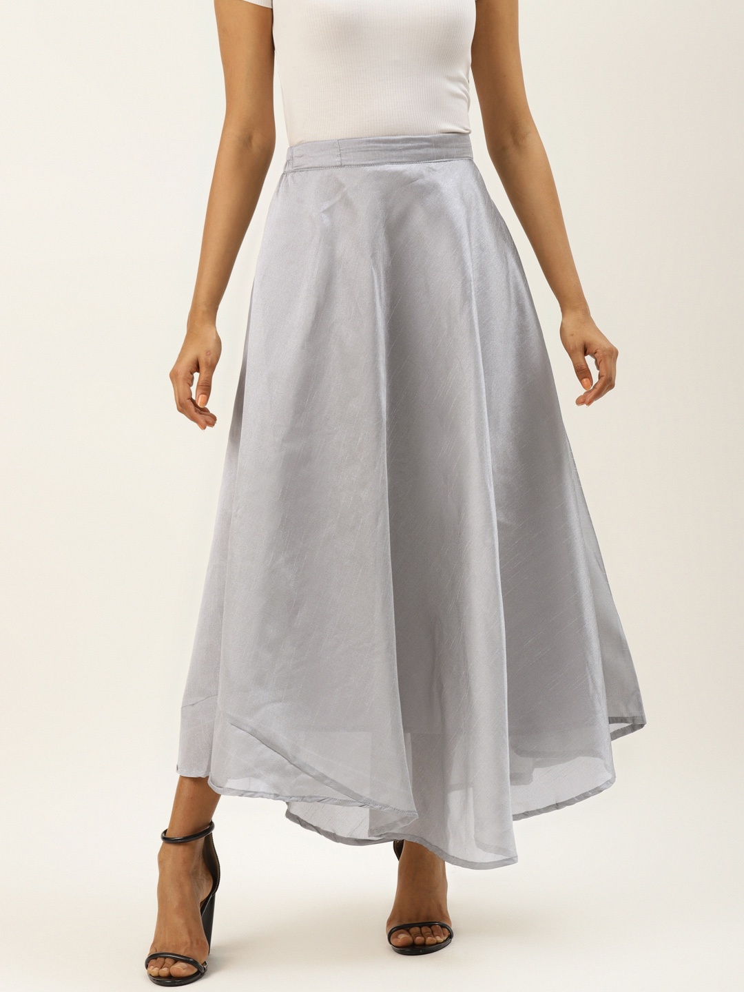

Vastraa Fusion Women Grey Solid Chanderi Flared Maxi Skirt