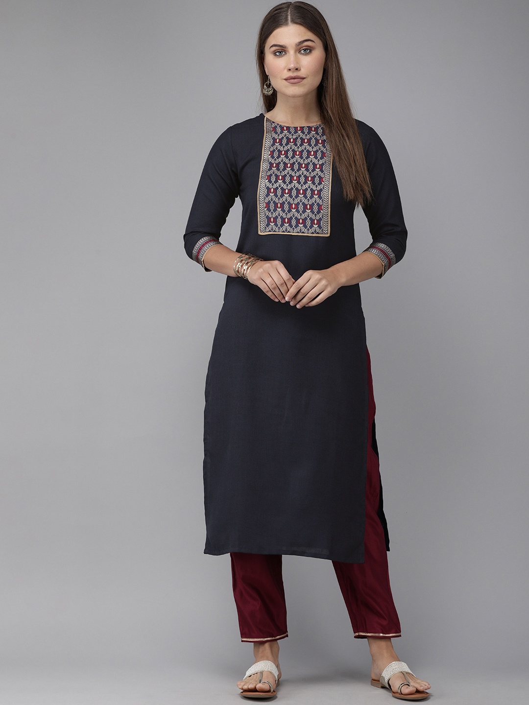 

Indo Era Women Navy Blue & Gold-toned Ethnic Motifs Yoke Design Kurta