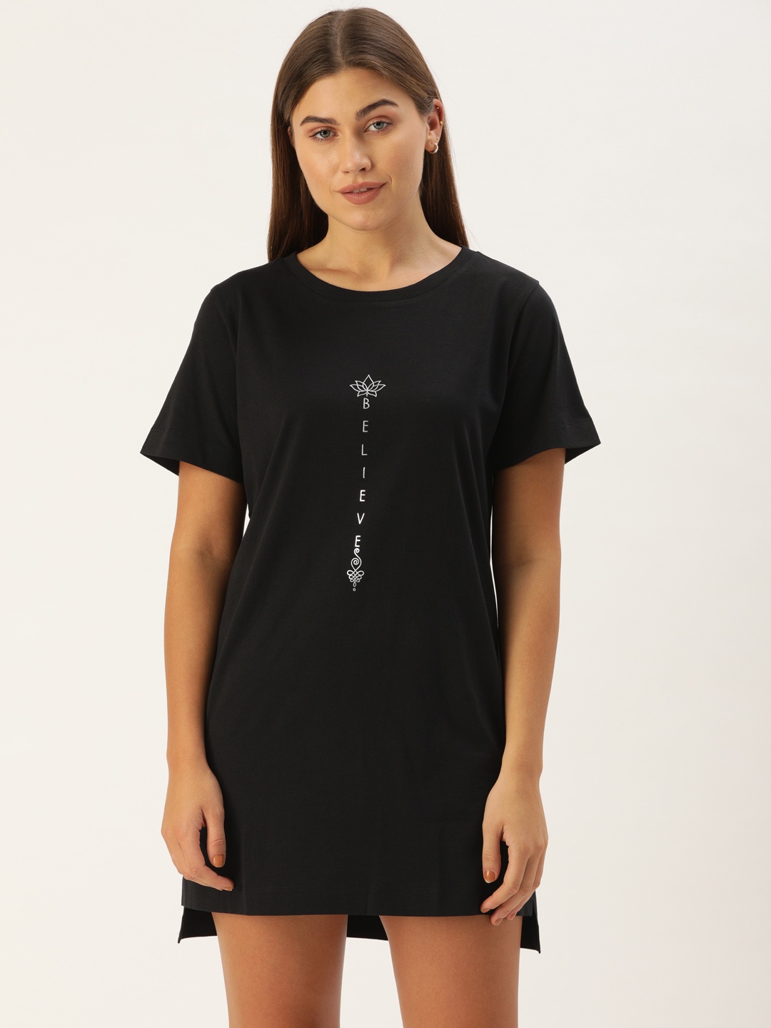 

Enamor Women Black Printed Relaxed Fit Pure Cotton Longline Tunic T-Shirt