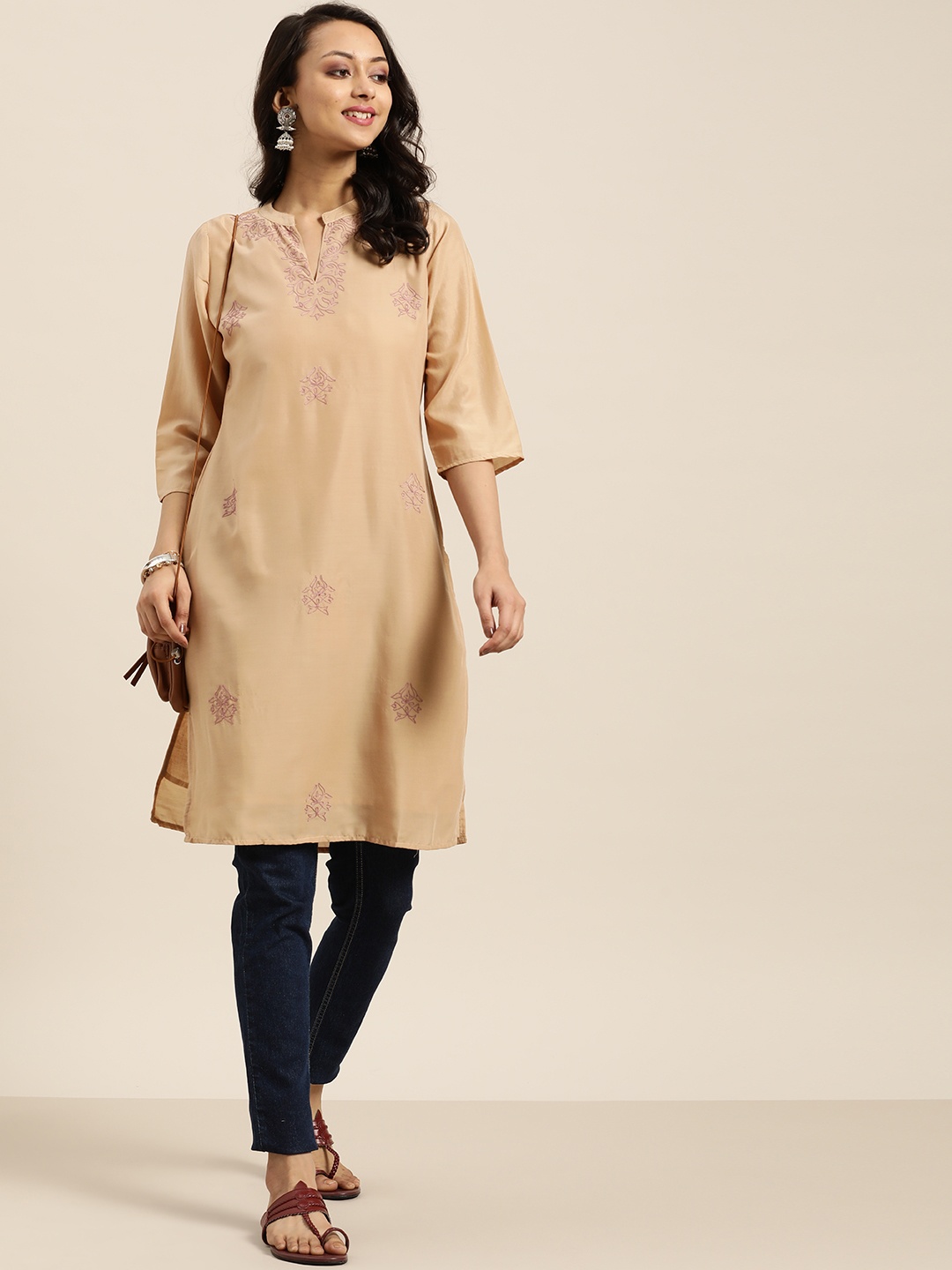 

Sangria Women Beige Embroidered Thread Work Kurta