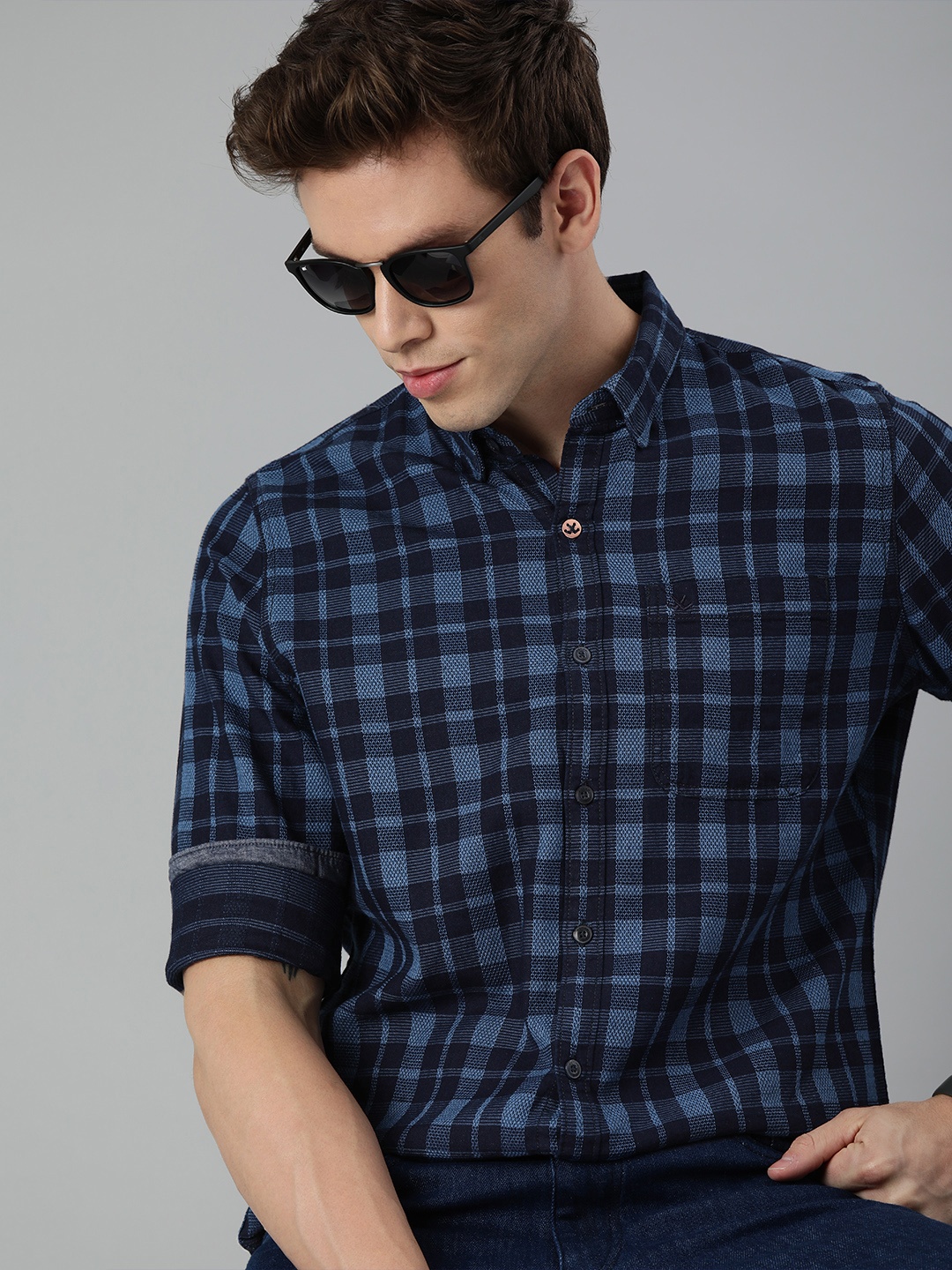 

WROGN Men Navy Blue Slim Fit Checked Casual Shirt